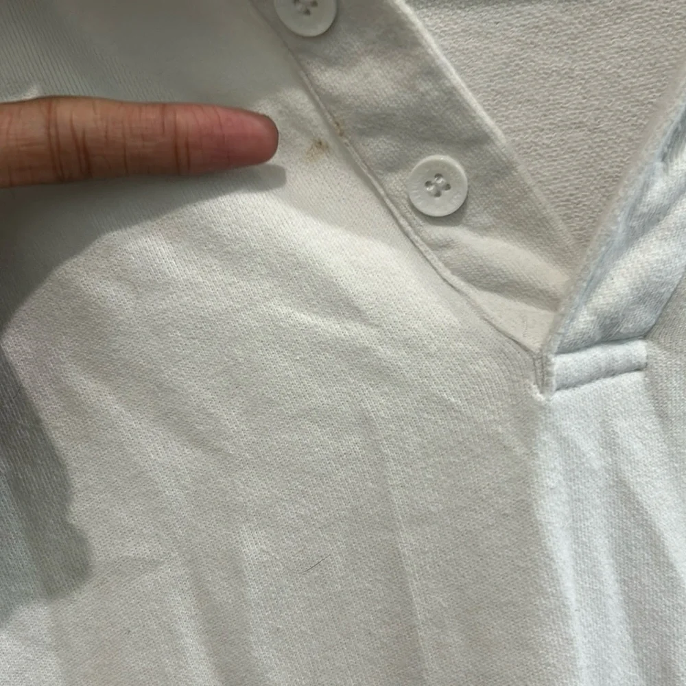 True religion white two pockets on either side size 2xl